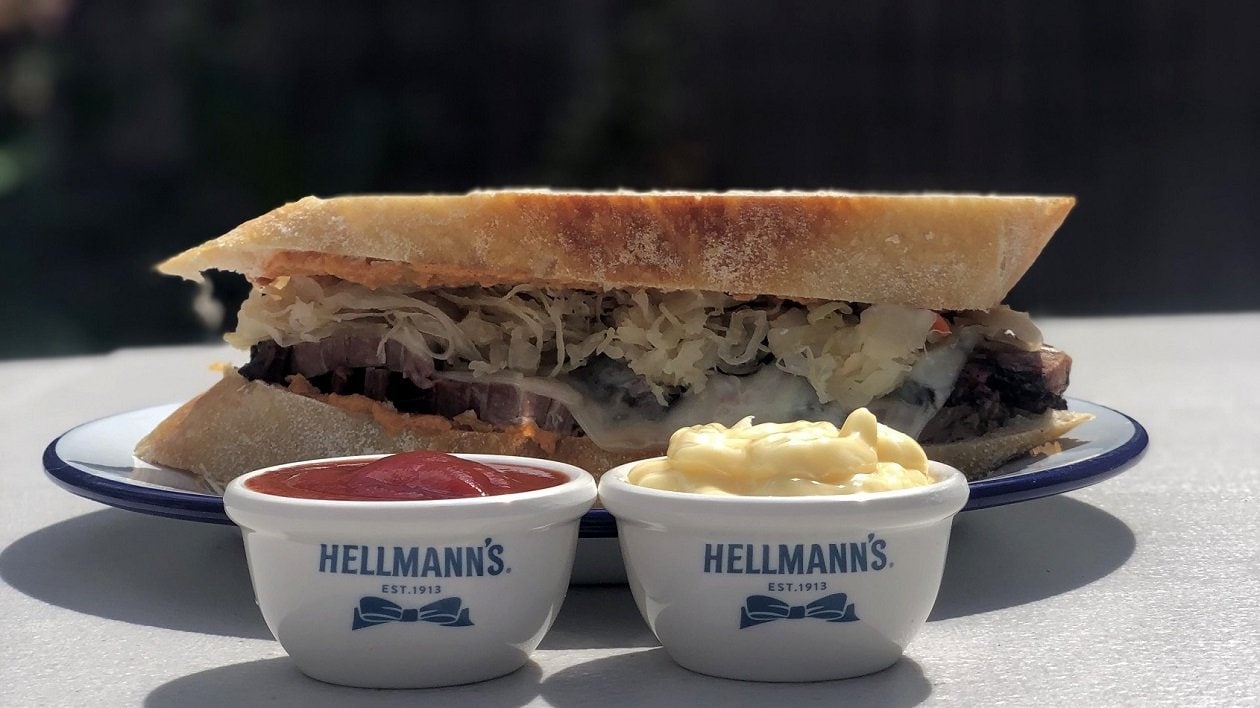 Brisket ahumado con salsa BIG BOYS Brisket ahumado con salsa BIG BOYS